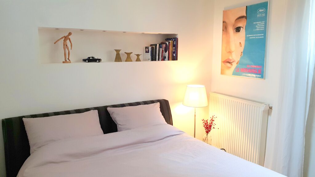 Queen size bed